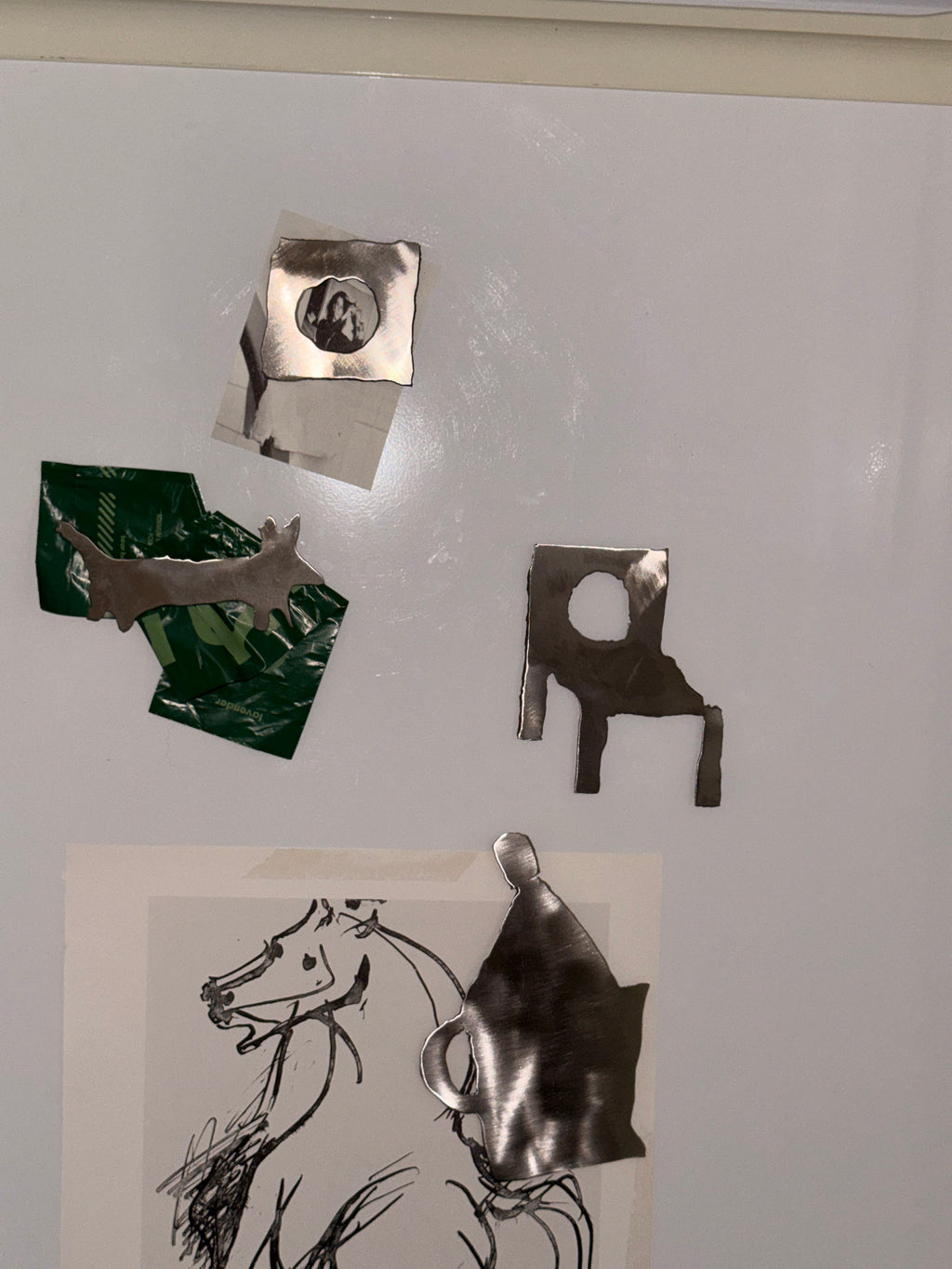 Magnet set of 4