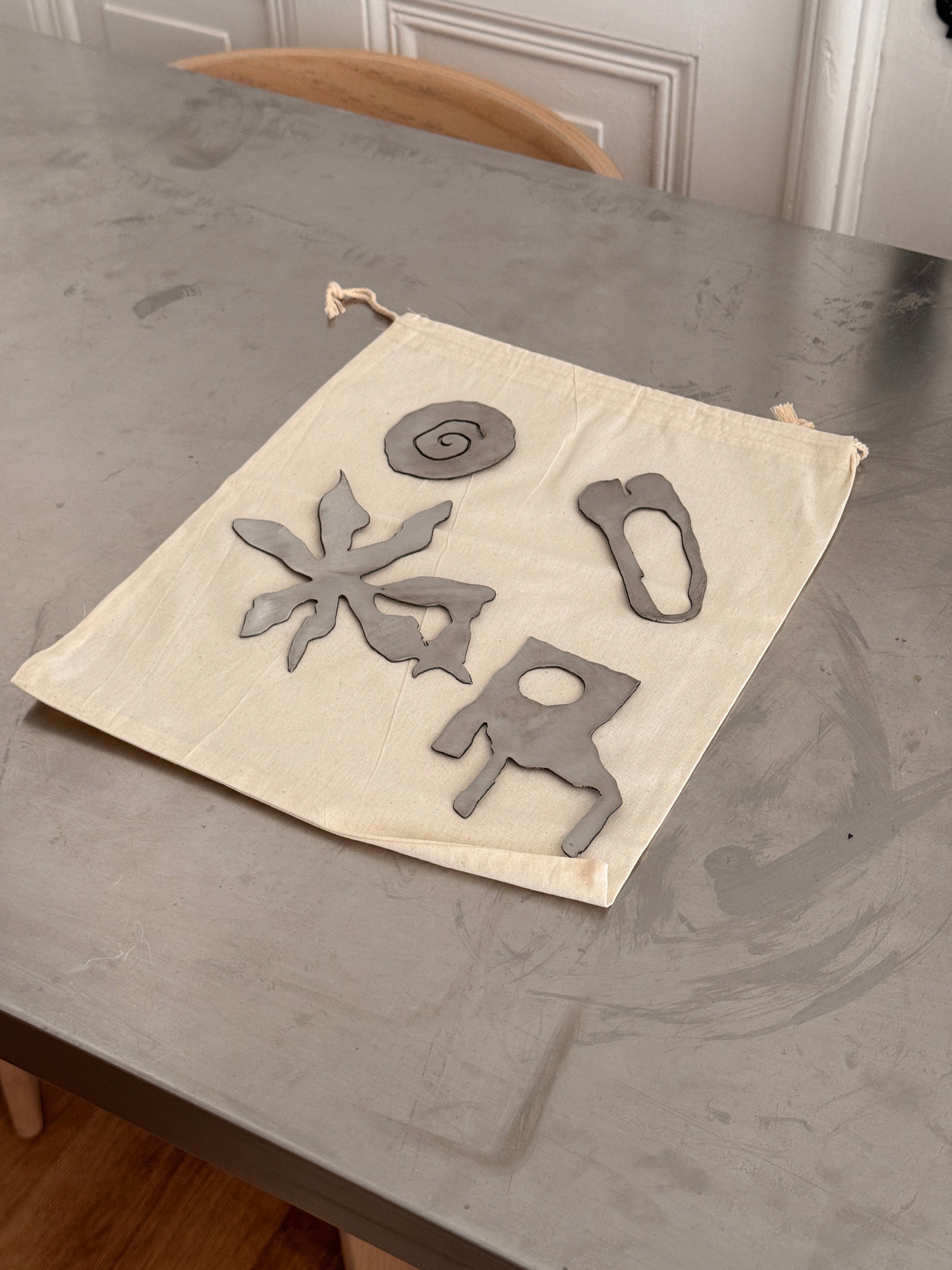 Magnet set of 4