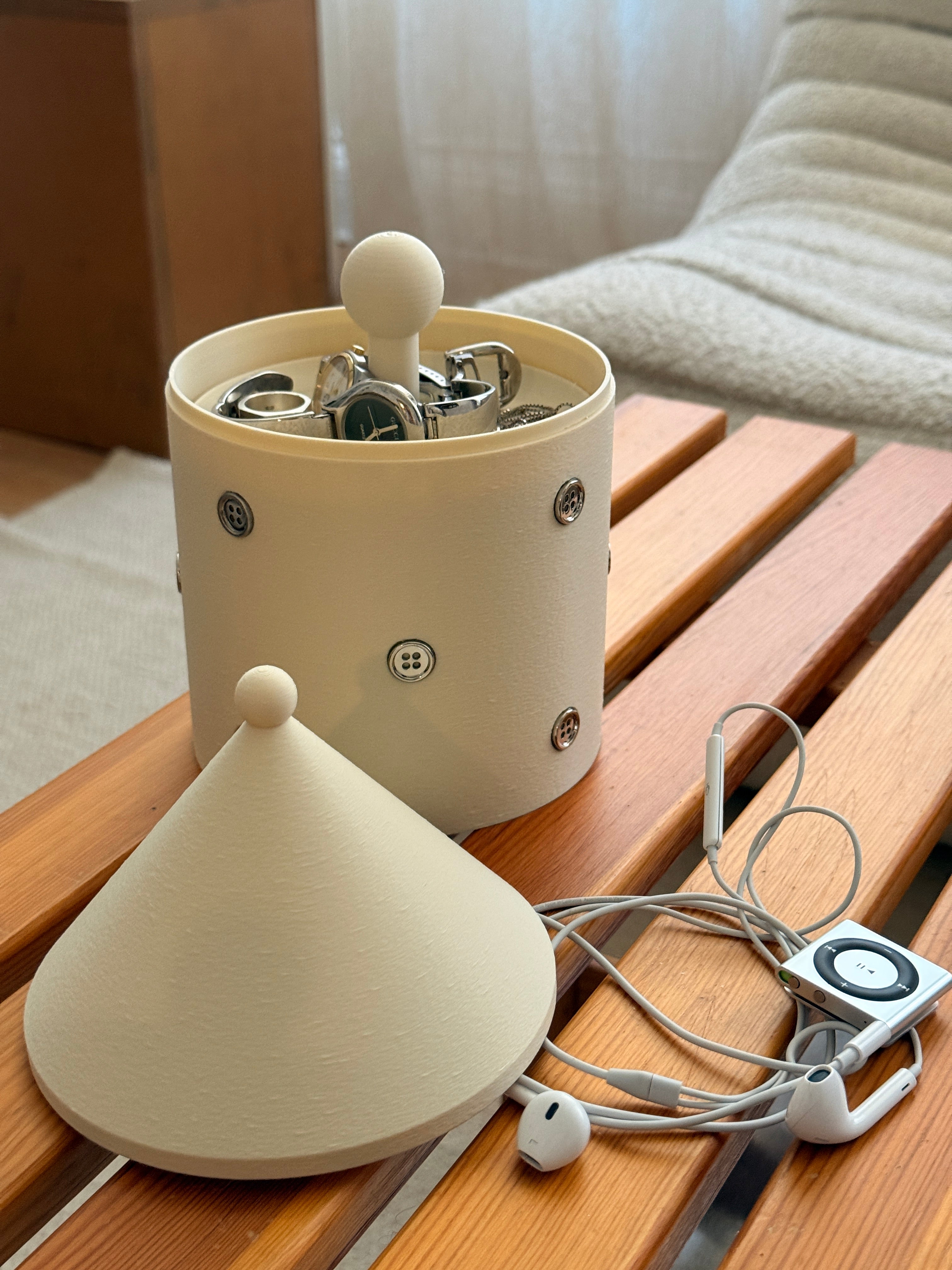 Storage container large with silver buttons (butter yellow)