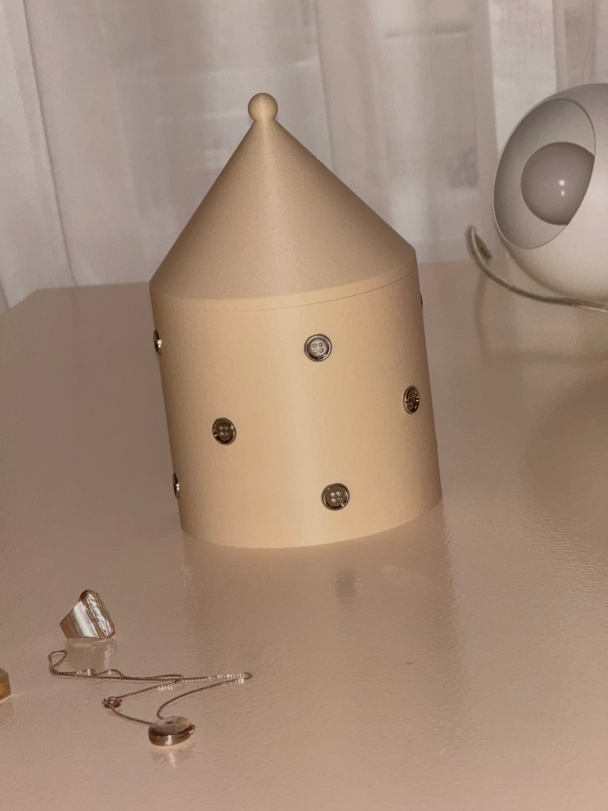 Storage container large with silver buttons (butter yellow)