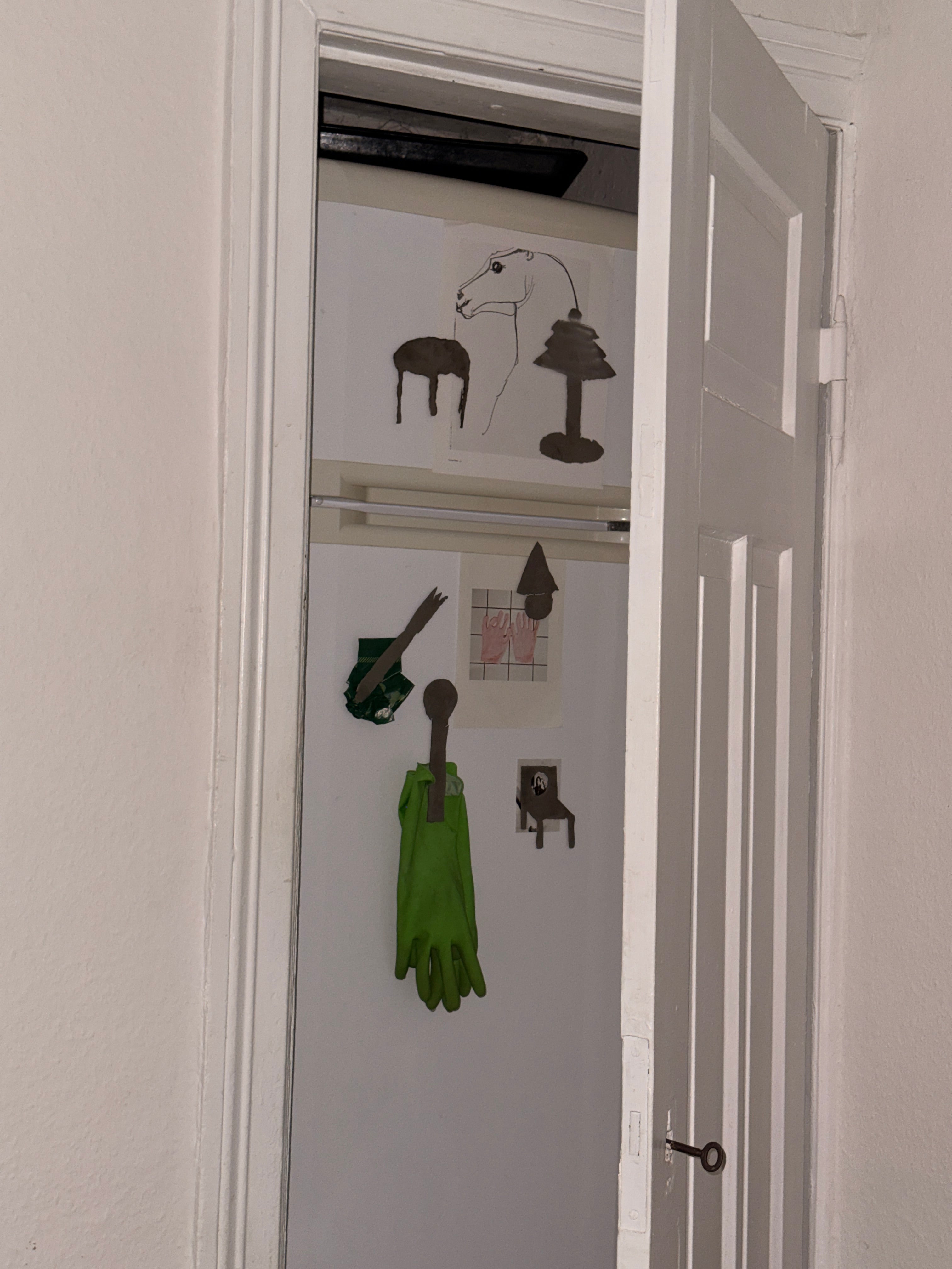 Magnet set of 4