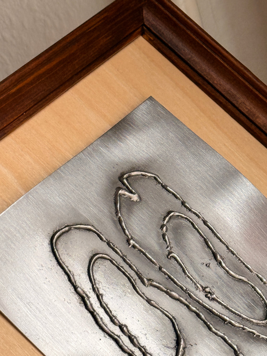 Tip tap tabi neutral wood artwork
