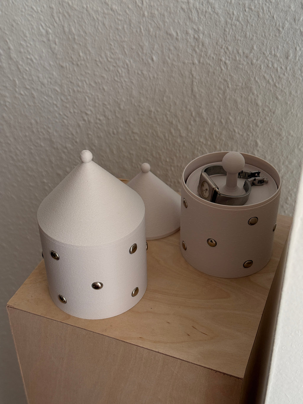 Storage container small with silver dots (taupe)