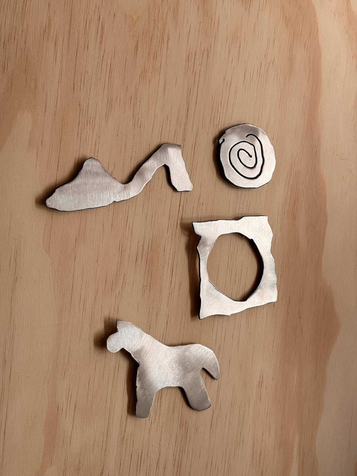 Magnet set of 4