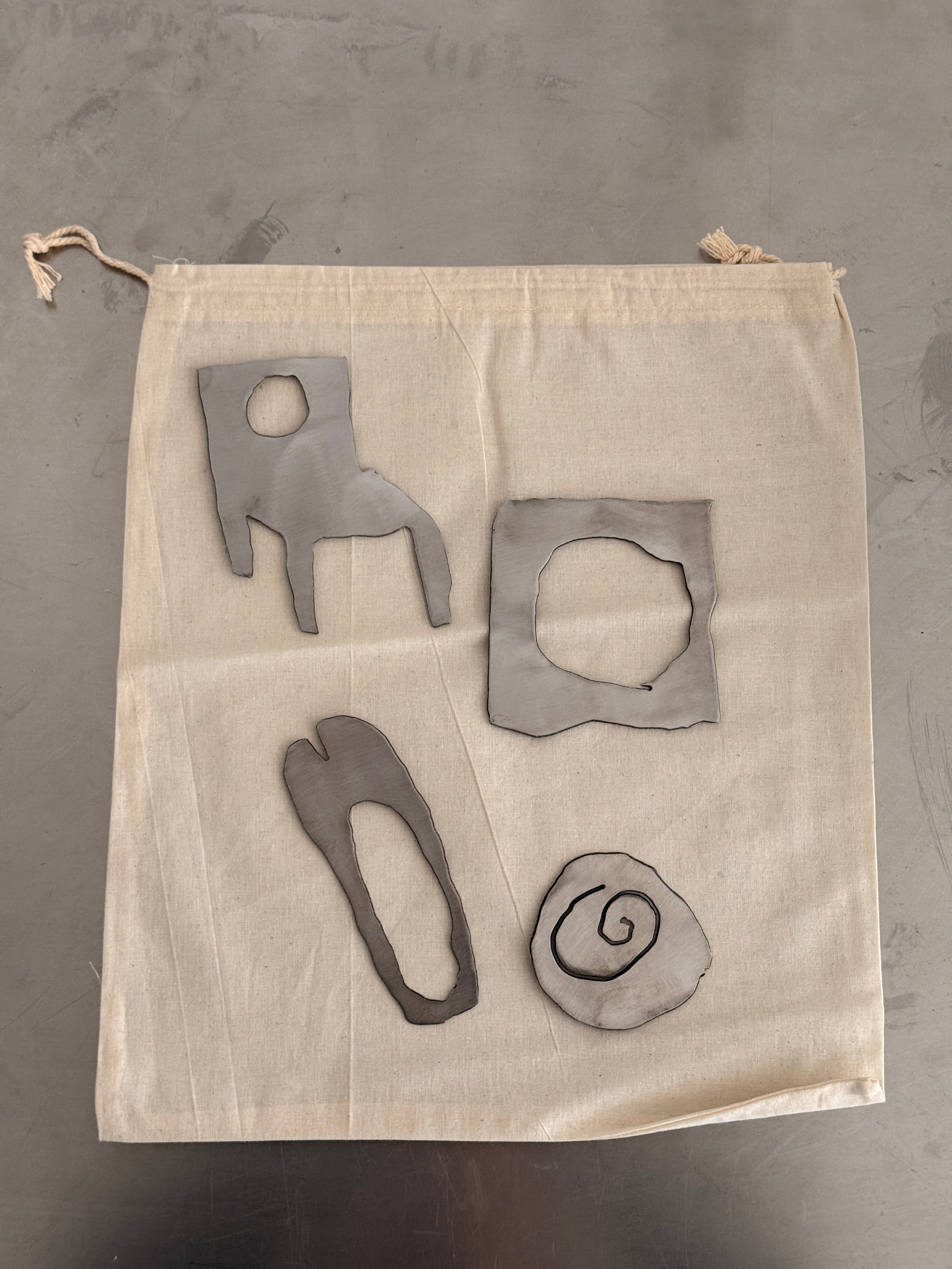 Magnet set of 4