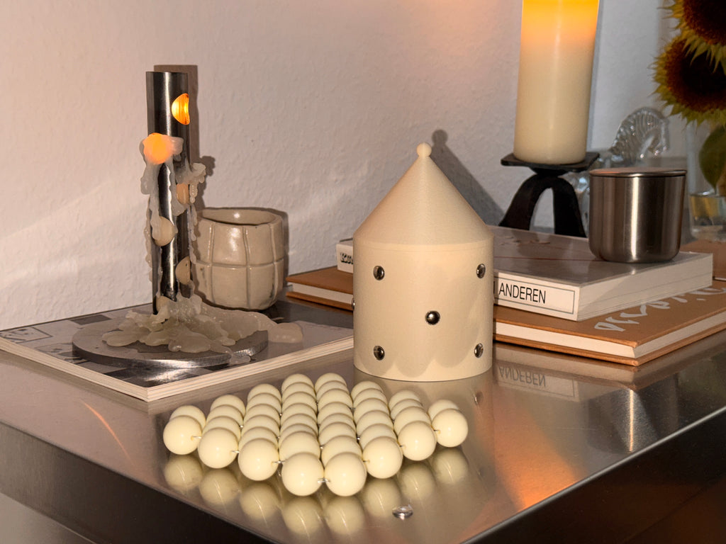 Storage container small with silver dots (butter yellow)