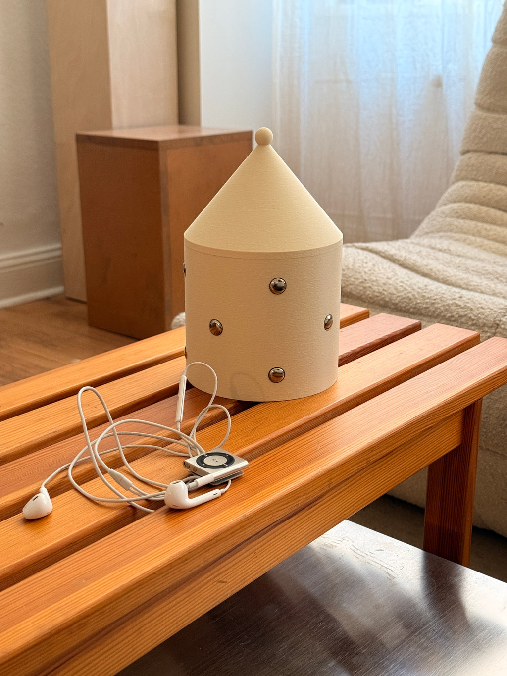 Storage container large with silver dots (butter yellow)