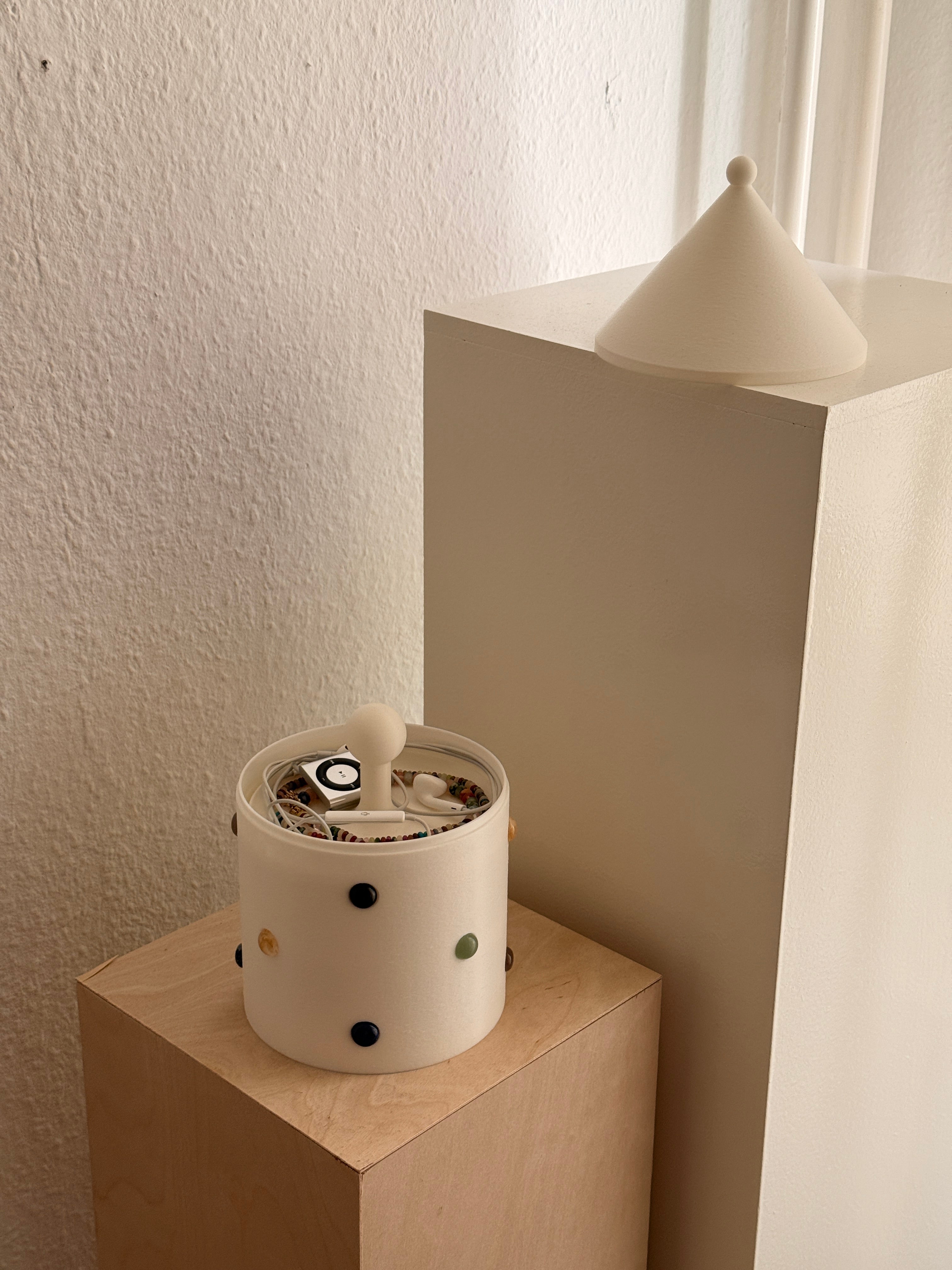 Storage container large with gemstones (white)