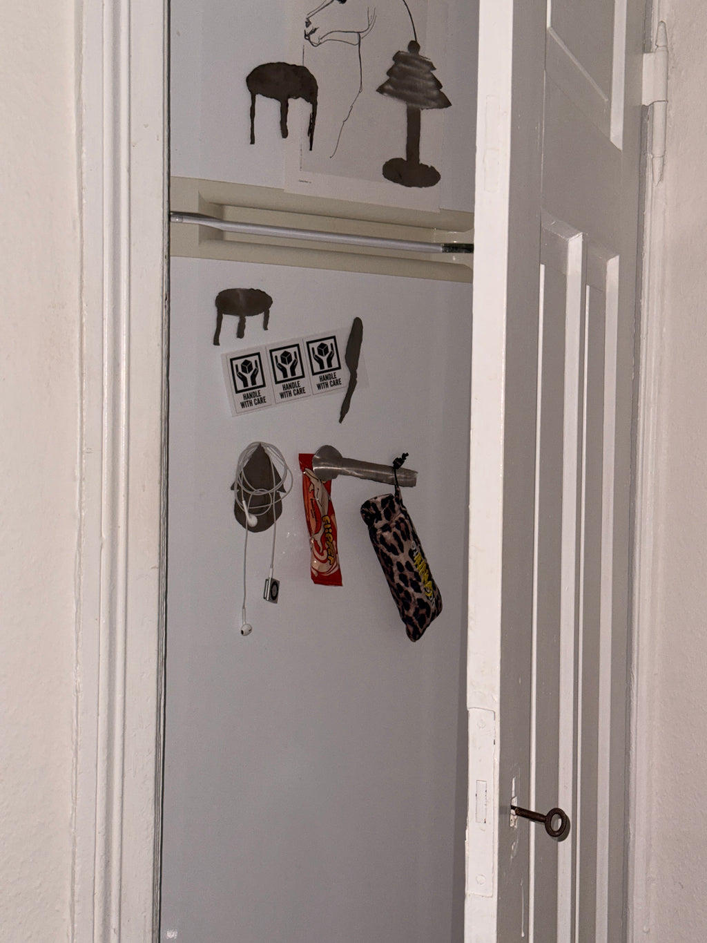 Magnet set of 4