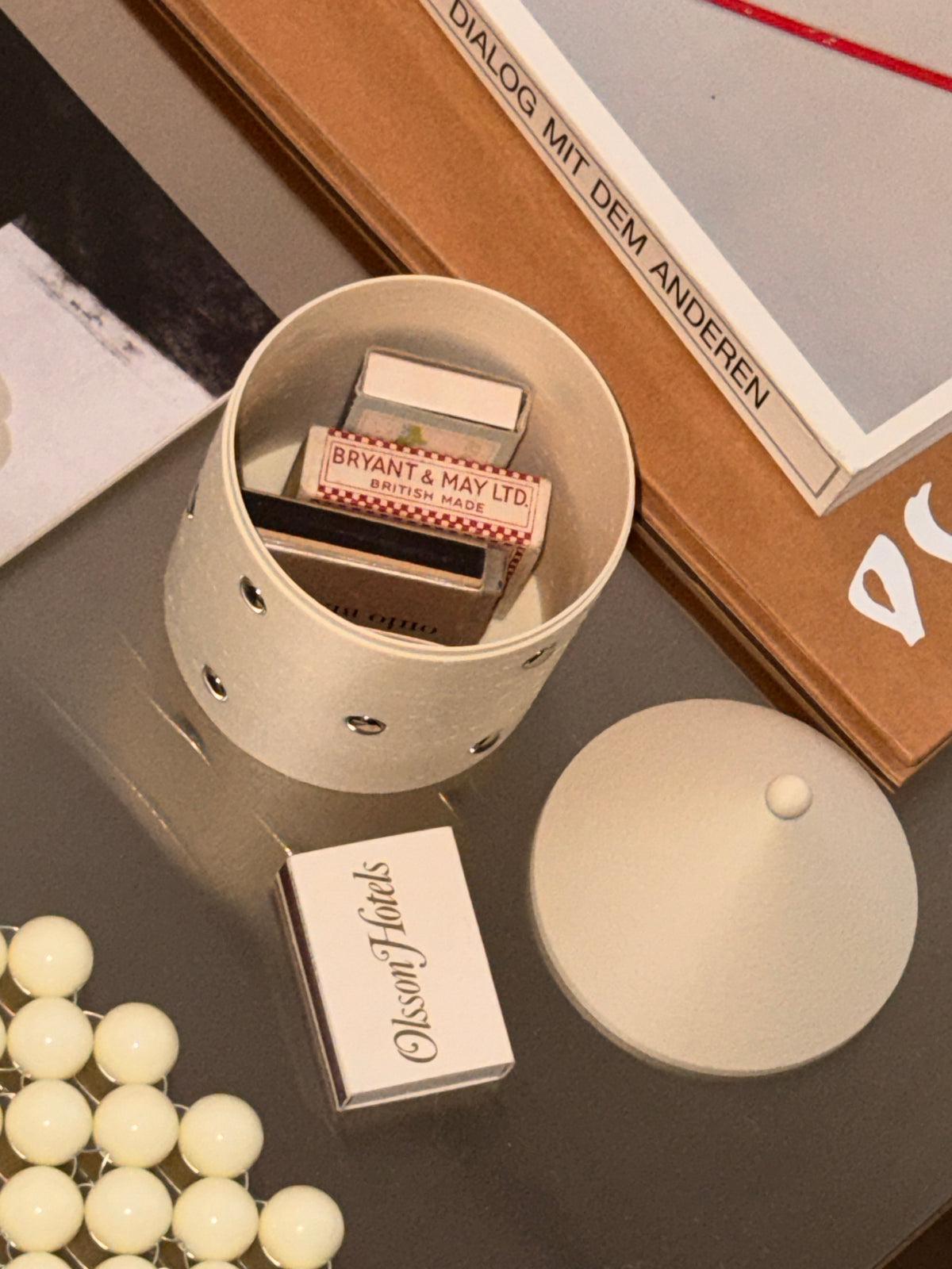 Storage container small with silver dots (butter yellow)