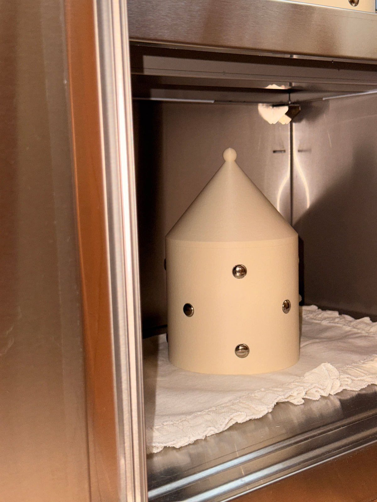 Storage container large with silver dots (butter yellow)