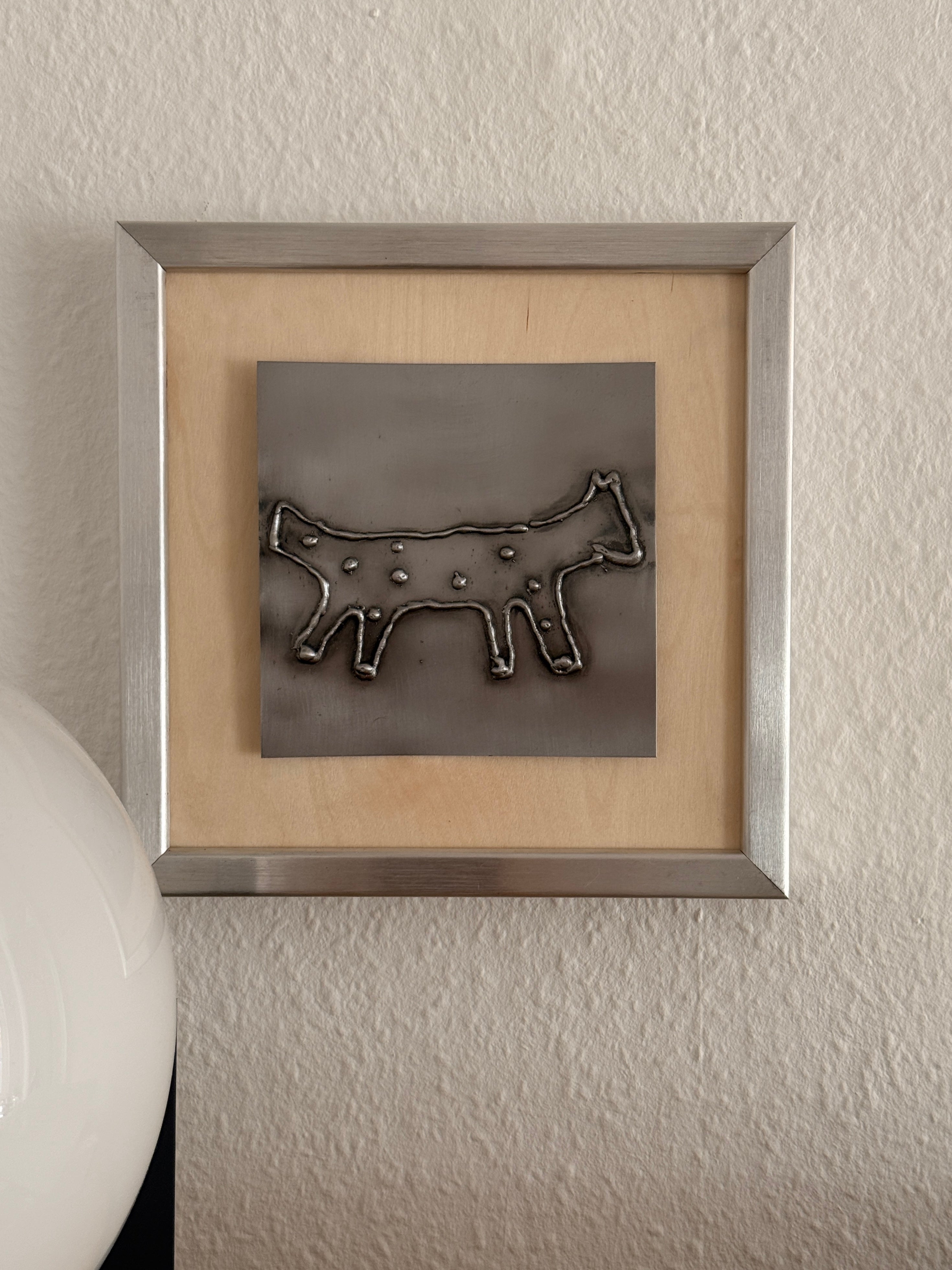Dotted dog artwork