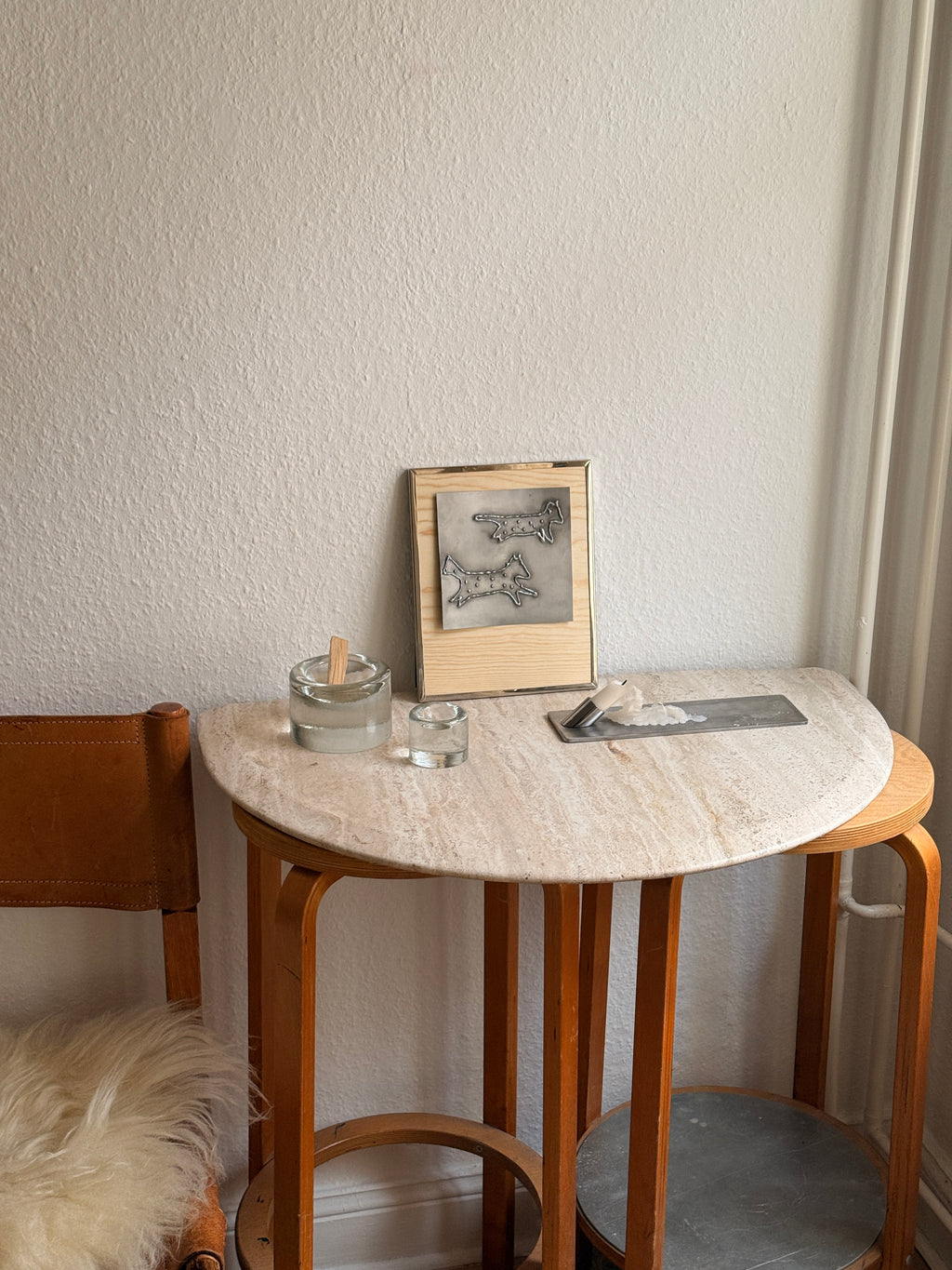 dotted jumping dogs artwork